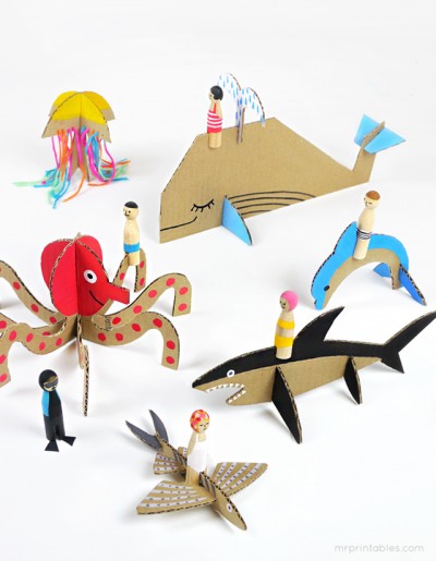 summer-peg-dolls-with-cardboard-sea-creatures