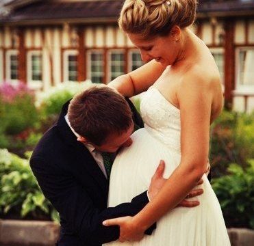 Grávida: Inspirações de vestidos de noiva para o seu casamento