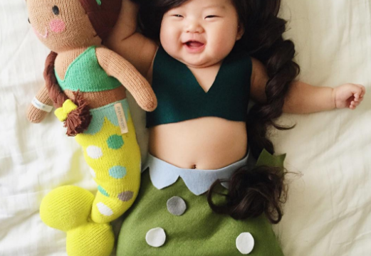 Alerta fofura: Fotógrafa veste filha com fantasias e faz sucesso no instagram