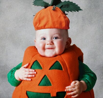 Bebês fofos fantasiados para o Halloween