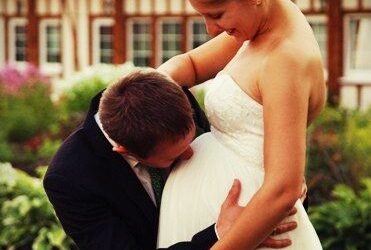 Grávida: Inspirações de vestidos de noiva para o seu casamento
