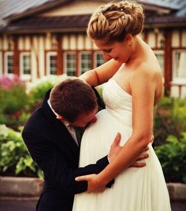 Grávida: Inspirações de vestidos de noiva para o seu casamento