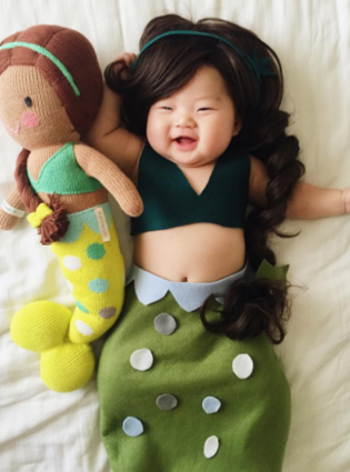 Alerta fofura: Fotógrafa veste filha com fantasias e faz sucesso no instagram