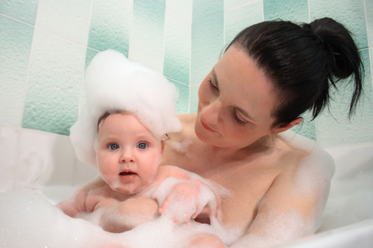 A Hora do Banho: Jogos e Atividades com os bebês