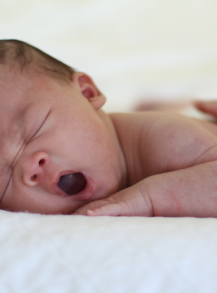 5 dicas para deixar a troca de fraldas do bebê mais especial