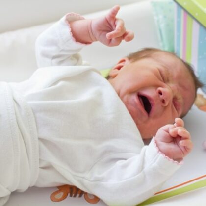 A Cólica do Bebê: Como identificar, aliviar e acalmar seu filho