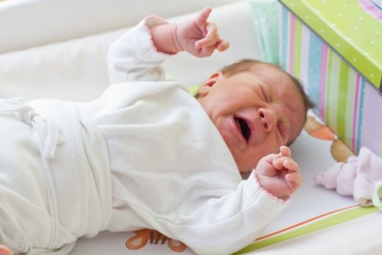 A Cólica do Bebê: Como identificar, aliviar e acalmar seu filho