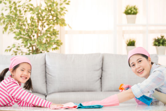 Introduzir nossos filhos nas tarefas domésticas traz diversos benefícios