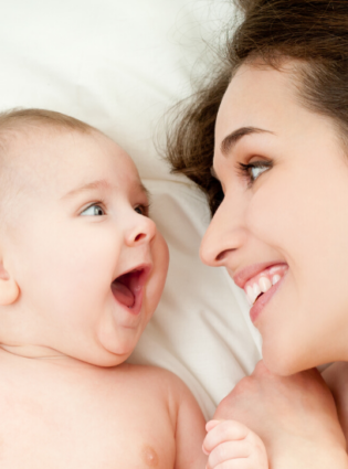 Como se preparar para deixar seu bebê com uma babá