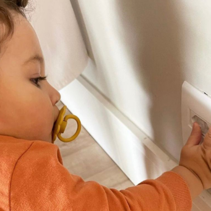 Seu bebê começou a engatinhar? Veja como deixar a casa mais segura