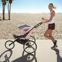Carrinho de bebê para prática de corridas