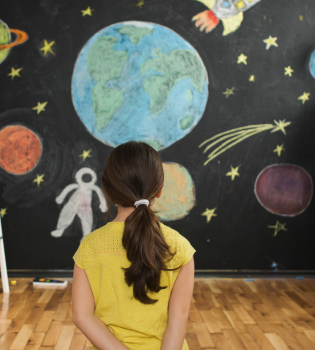 Semana Mundial do Espaço: 3 sites com atividades prontas para brincar e aprender com as crianças
